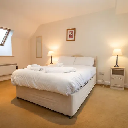 בית נופש Village No 6 By Trident Homes אוגרים