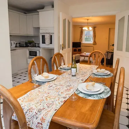 Village No 6 By Trident Homes Vakantiehuis *