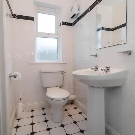 Semesterbostad Village No 6 By Trident Homes *