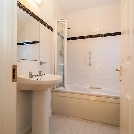 Village No 6 By Trident Homes Ferienhaus *